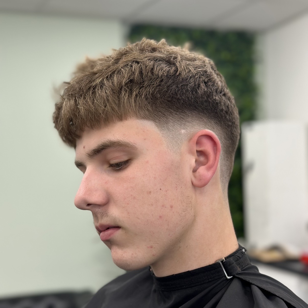 Textured fringe with a drop fade